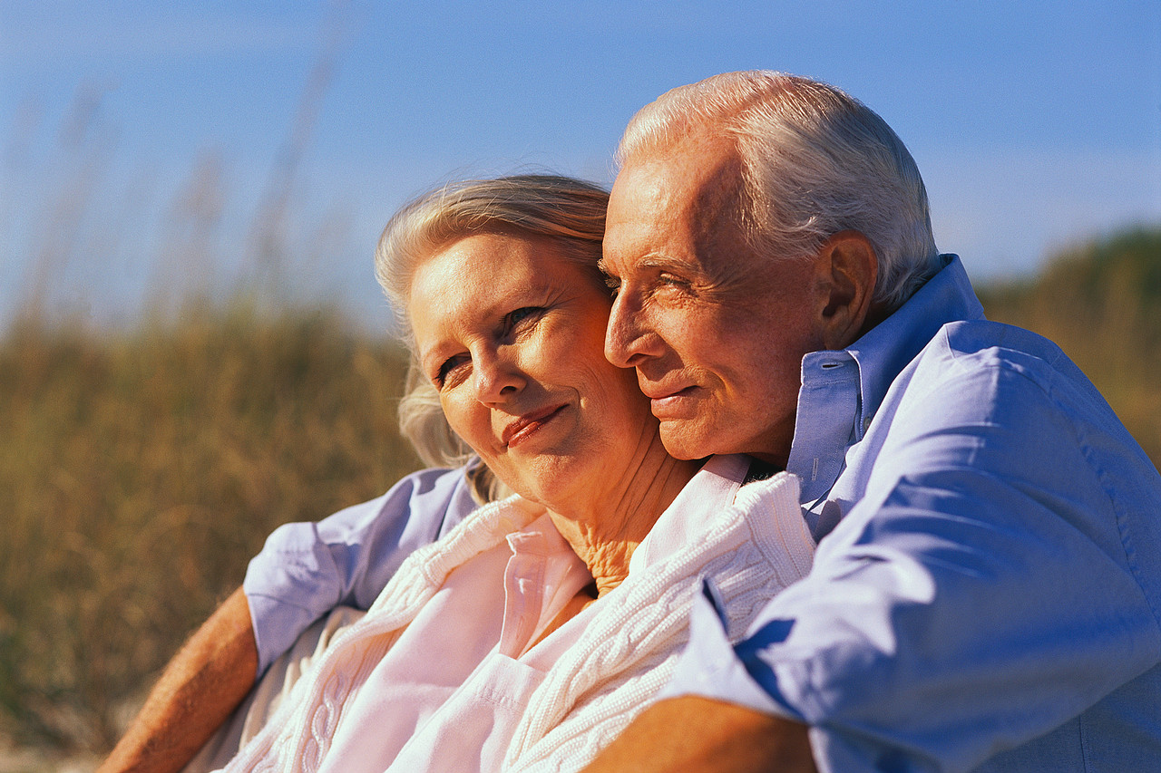 A Free Senior Dating Site Can Save You Money and Time | Over 50